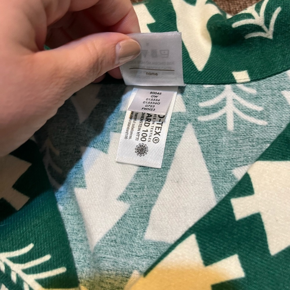 NWOT Adult Holiday Flannel Pajama Top - Size Small - Picture 3 of 4